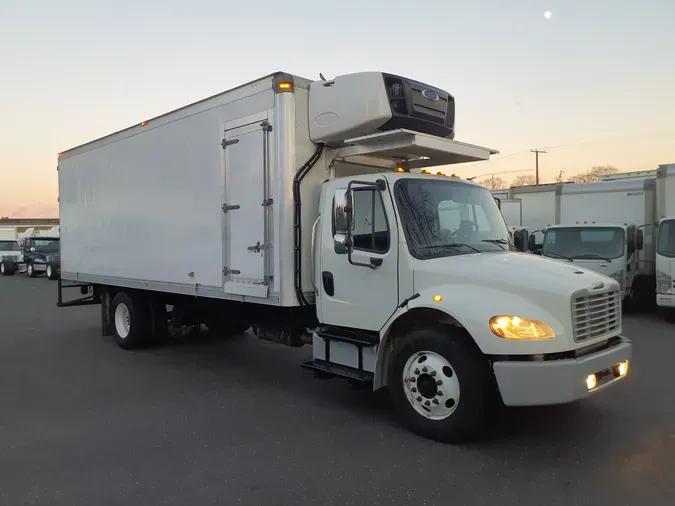 2017 FREIGHTLINER/MERCEDES M2 106