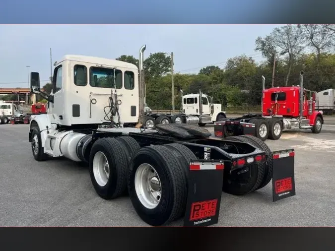 2021 Peterbilt 567