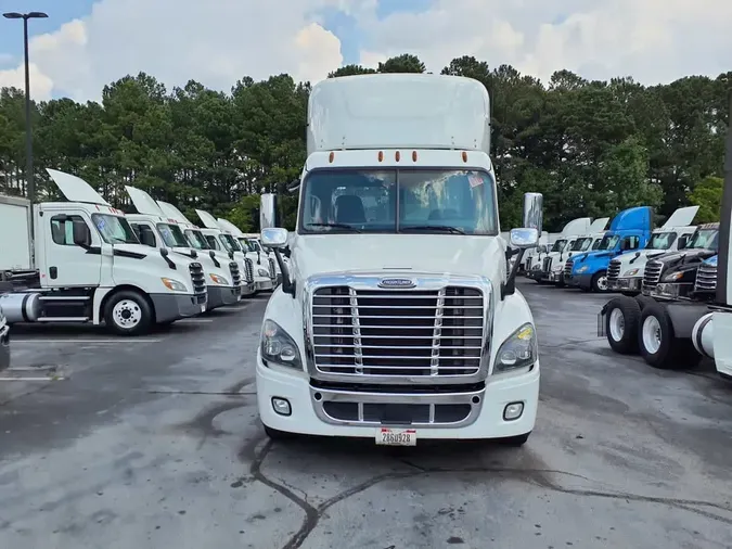 2019 FREIGHTLINER/MERCEDES CASCADIA 125