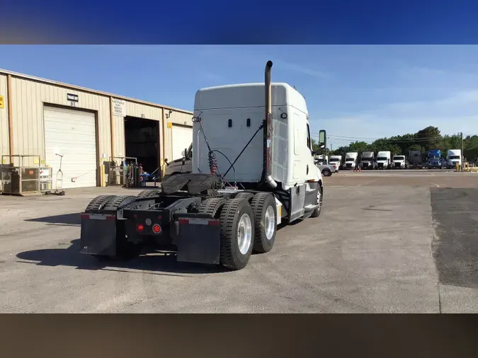 2020 Freightliner Cascadia