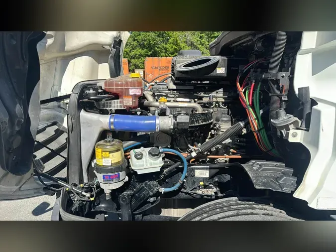 2020 Freightliner Cascadia 126