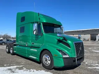 2020 VOLVO VNL64T860