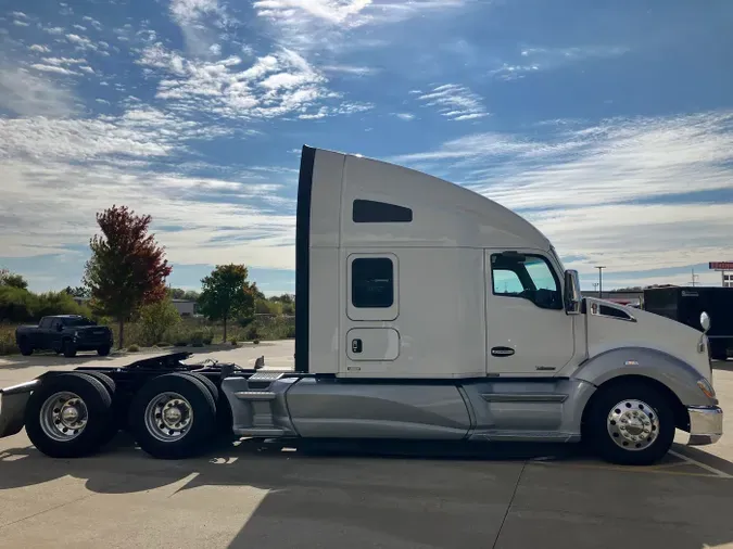 2022 Kenworth T680
