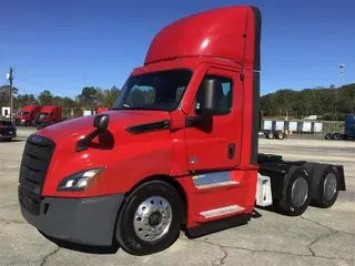 2021 FREIGHTLINER CA126