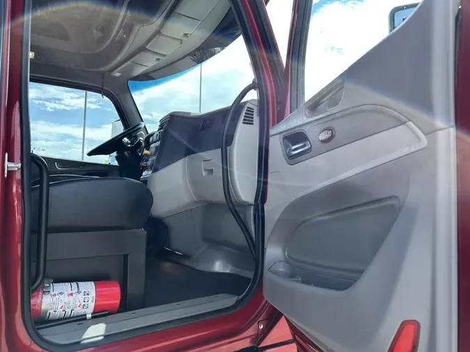 2021 Peterbilt 567