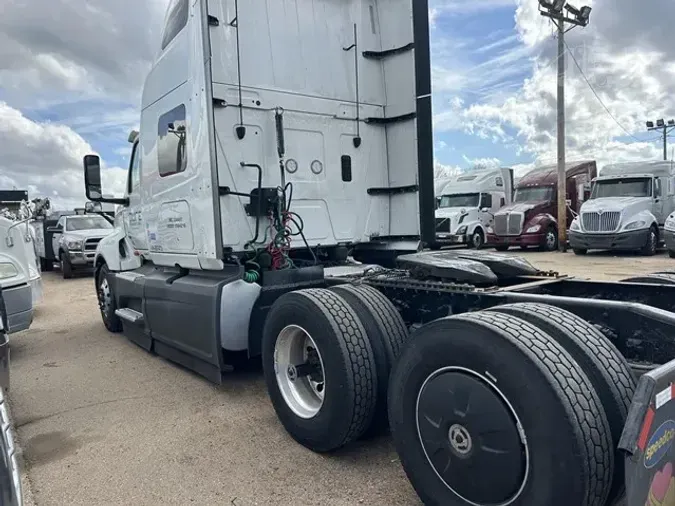 2023 INTERNATIONAL LT