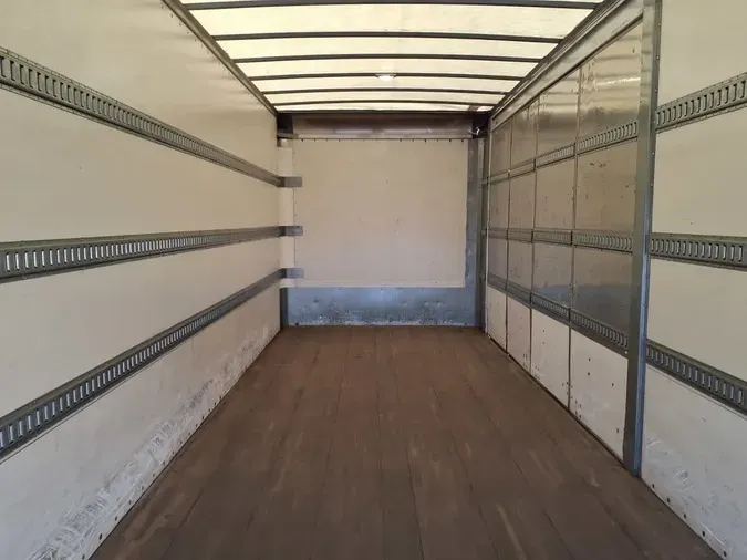 2018 FREIGHTLINER/MERCEDES M2 106