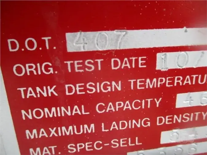 2011 INTERNATIONAL 9900