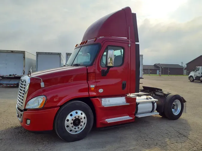 2013 FREIGHTLINER/MERCEDES CASCADIA 12522c76f035d480277c2a471c11e54a270