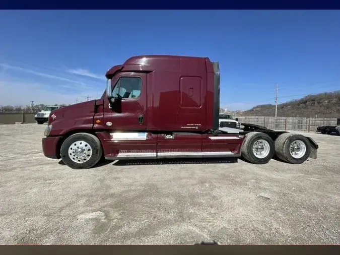 2016 Freightliner Cascadia