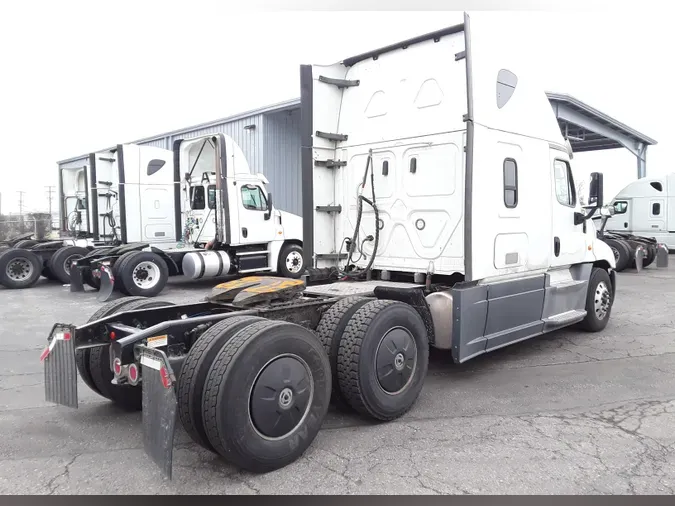 2019 FREIGHTLINER/MERCEDES CASCADIA 125