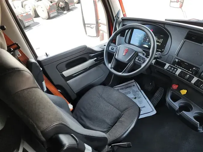 2023 KENWORTH T68022ce6d620020dd4b62721140d9d0df08