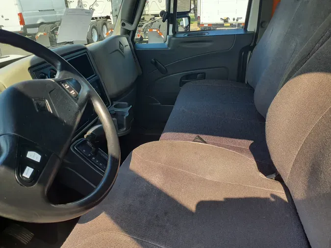 2018 NAVISTAR INTERNATIONAL 4300