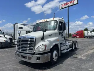 2009 FREIGHTLINER CA12562DC