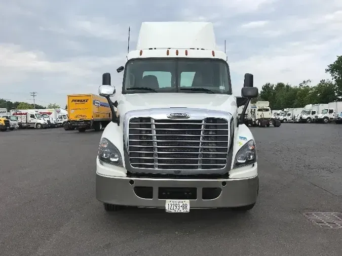 2016 Freightliner X12564ST22d994e9ae79ce90980f99bcdc6a8f7b