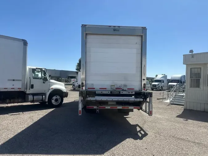 2019 FREIGHTLINER M2 106