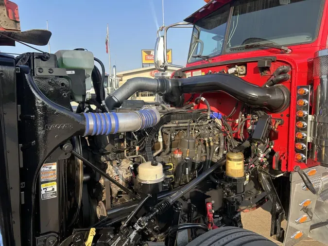 2019 Peterbilt 389