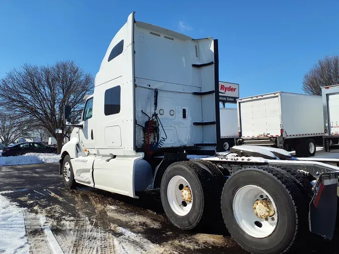 2019 NAVISTAR INTERNATIONAL LT625 SLPR CAB