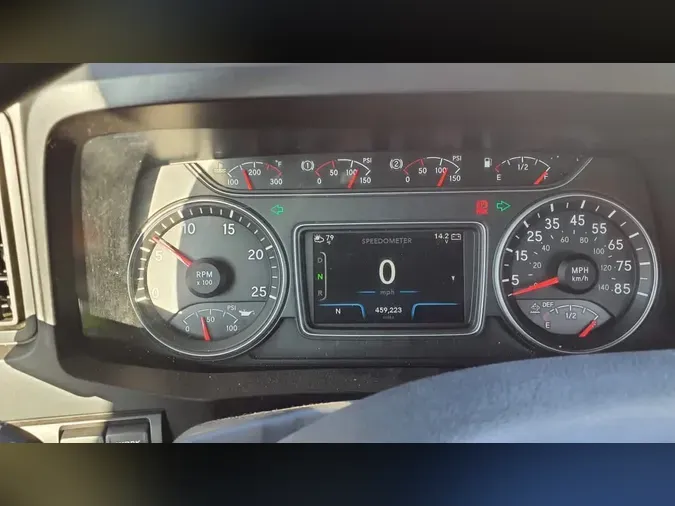 2019 NAVISTAR INTERNATIONAL LT625 DAYCAB T/A