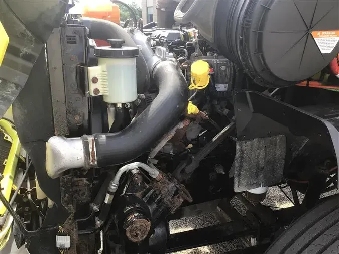 2018 INTERNATIONAL RH613