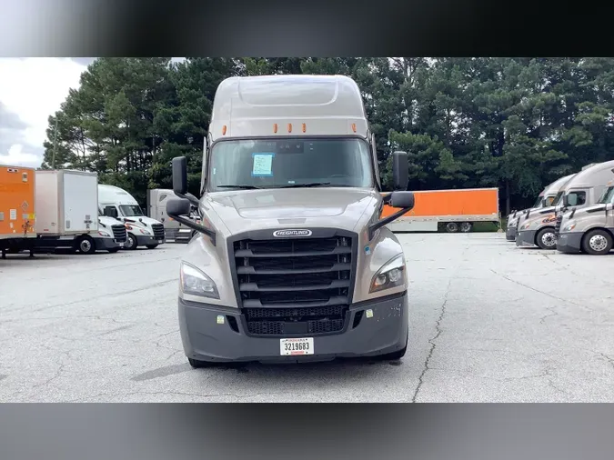 2023 Freightliner Cascadia