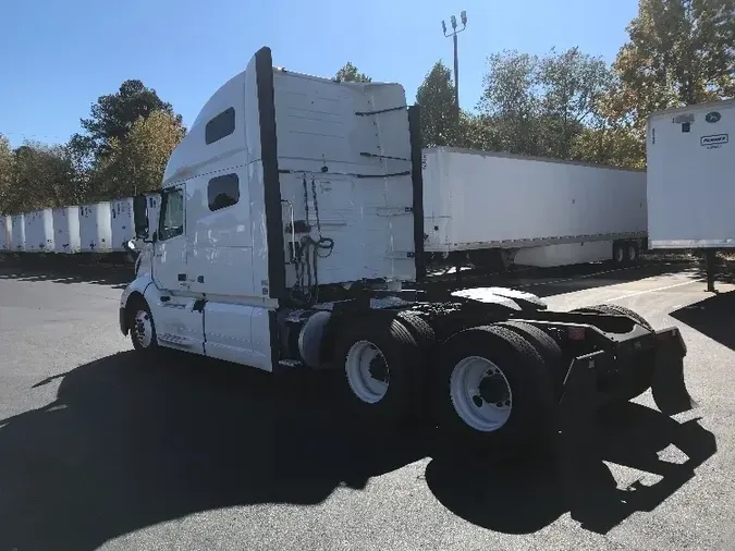 2019 Volvo VNL64760