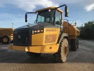 2018 John Deere 260E