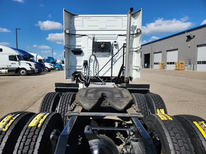 2025 VOLVO VNL64T7402302f5de10397202c8303218ce9713b7