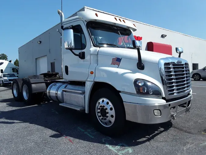 2018 FREIGHTLINER/MERCEDES CASCADIA 125