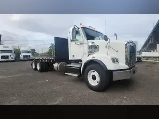 2014 FREIGHTLINER/MERCEDES CORONADO 132