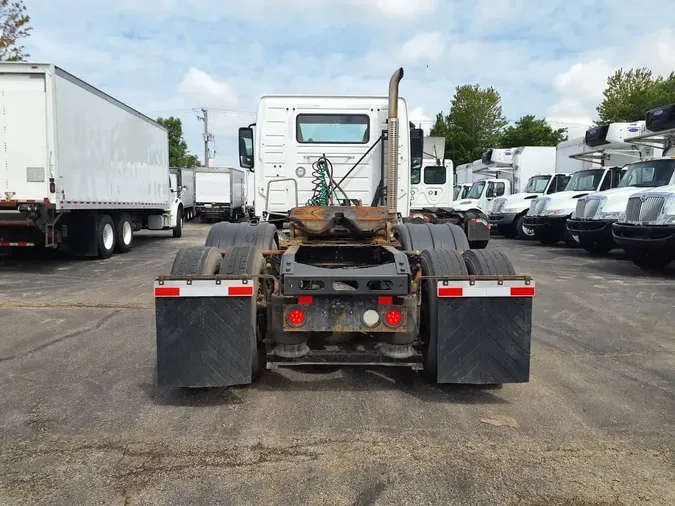 2019 VOLVO VNL64T-300