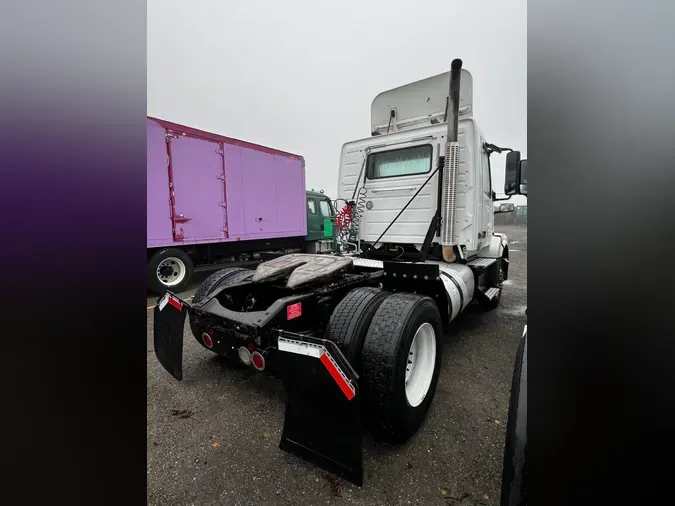 2016 VOLVO VNL42TRACTOR