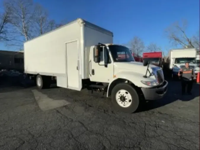 2019 NAVISTAR INTERNATIONAL 4300 SBA