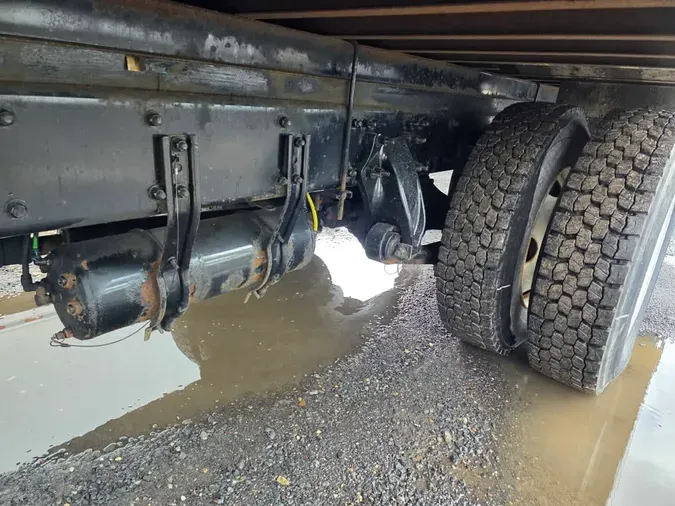 2018 FREIGHTLINER M2 106