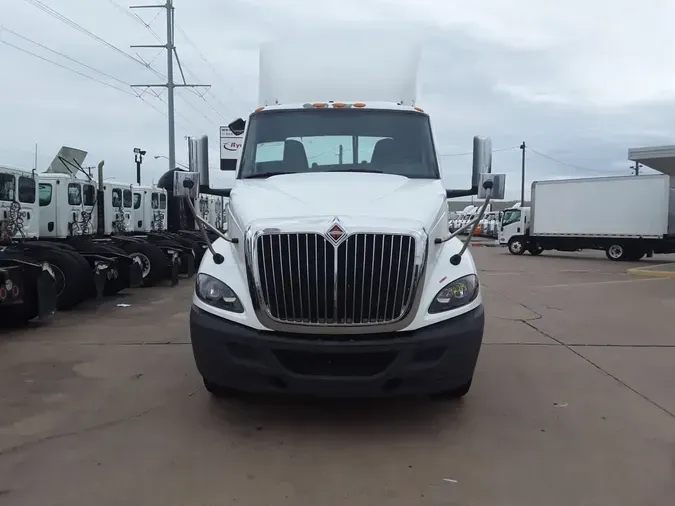 2020 NAVISTAR INTERNATIONAL RH613 DAYCAB S/A