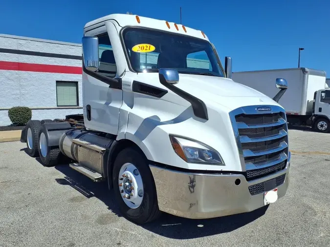 2021 FREIGHTLINER/MERCEDES CASCADIA PX11664ST