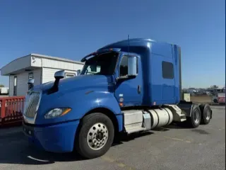 2018 NAVISTAR INTERNATIONAL LT625 SLPR CAB