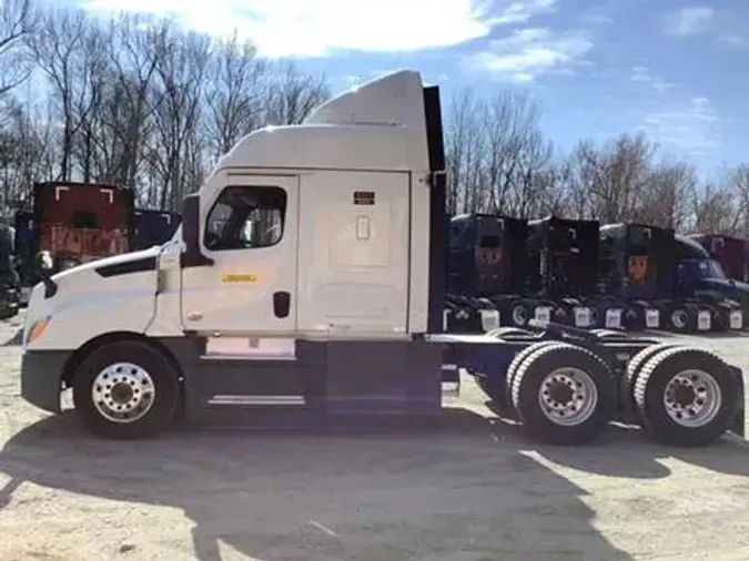 2021 Freightliner Cascadia