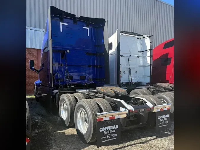 2026 VOLVO TRUCK VNL64TV04