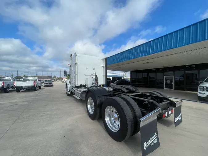 2020 KENWORTH T880