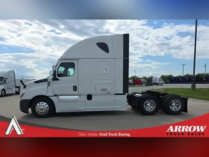 2020 FREIGHTLINER CA126