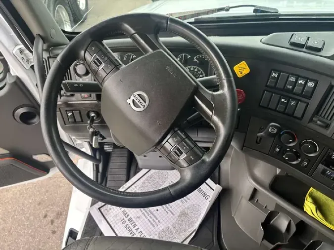 2020 VOLVO VNL64T860231dc5f37be27e5b6416c7ccaddff5eb