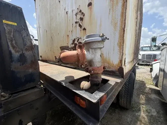 1998 MACK CH613