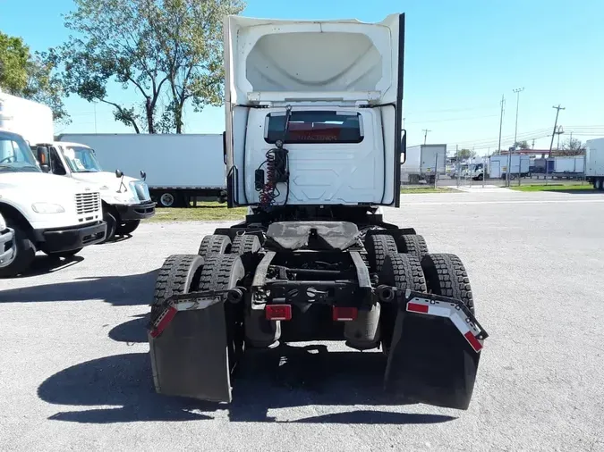 2020 NAVISTAR INTERNATIONAL LT625 DAYCAB T/A