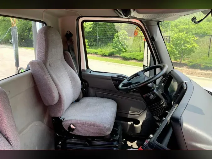 2019 INT LT625 6x4