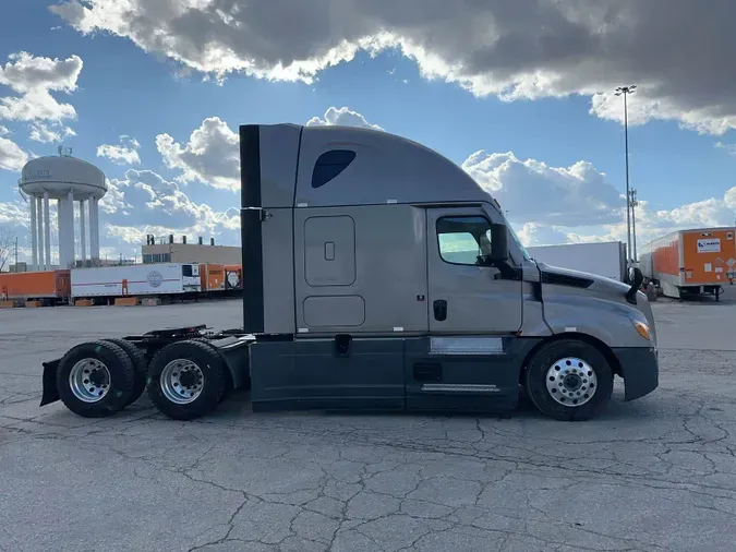 2023 Freightliner Cascadia