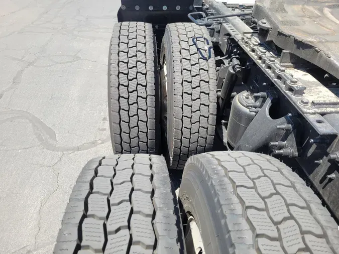 2020 International LT625