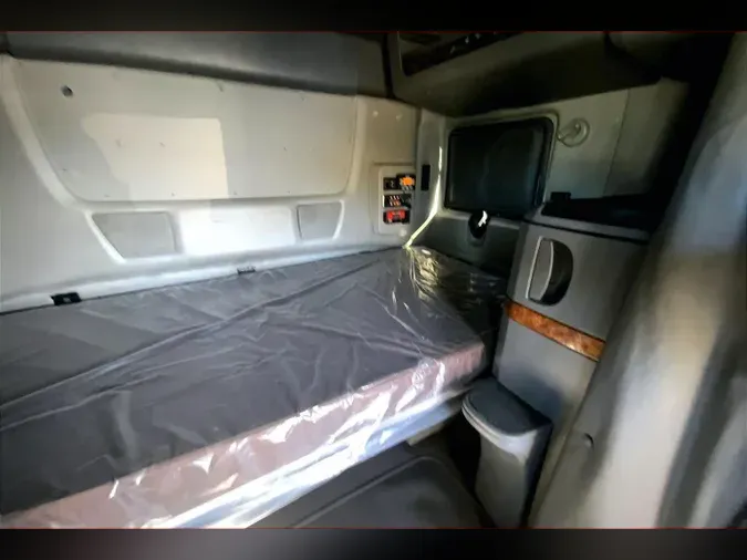 2022 INT LT625 6x4232757467daa94673d997d372949b26d