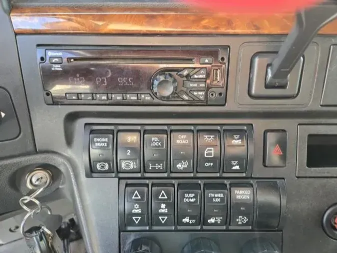 2019 International LT625