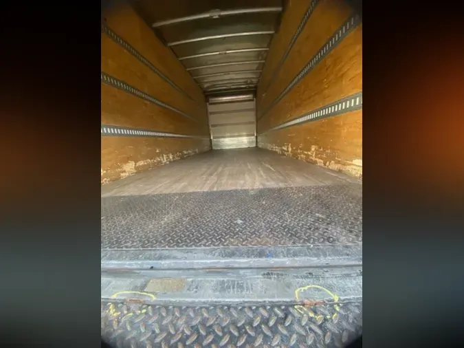 2019 FREIGHTLINER/MERCEDES M2 106